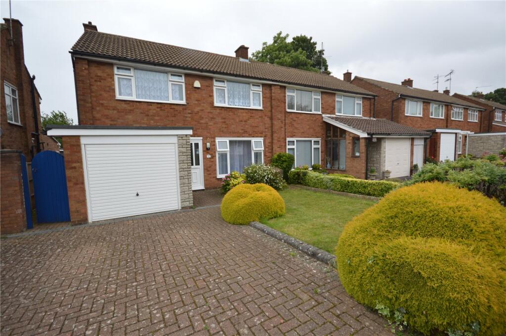 Main image of property: Stanmore Crescent, Luton, Bedfordshire, LU3