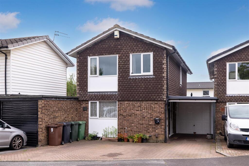 Main image of property: Marsett Way, Leeds