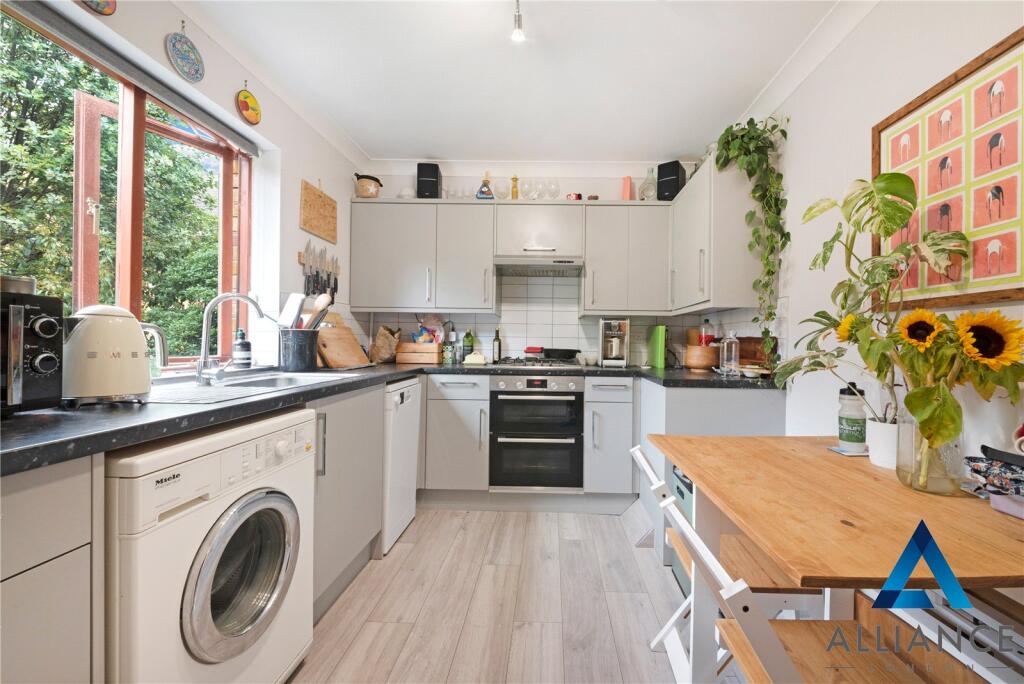 Main image of property: Fowey Close, London, E1W