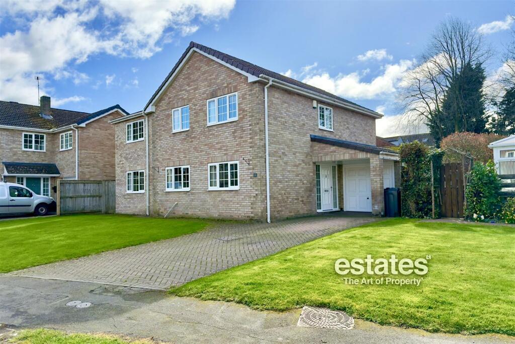 Main image of property: Lychgate, Hurworth, Darlington, DL2 2AT