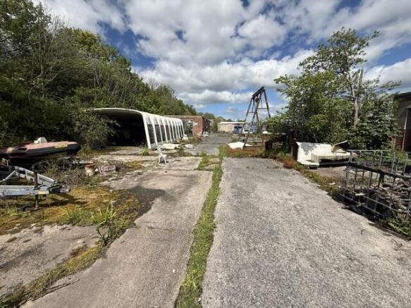 Boat Yard T202609301159.jpg