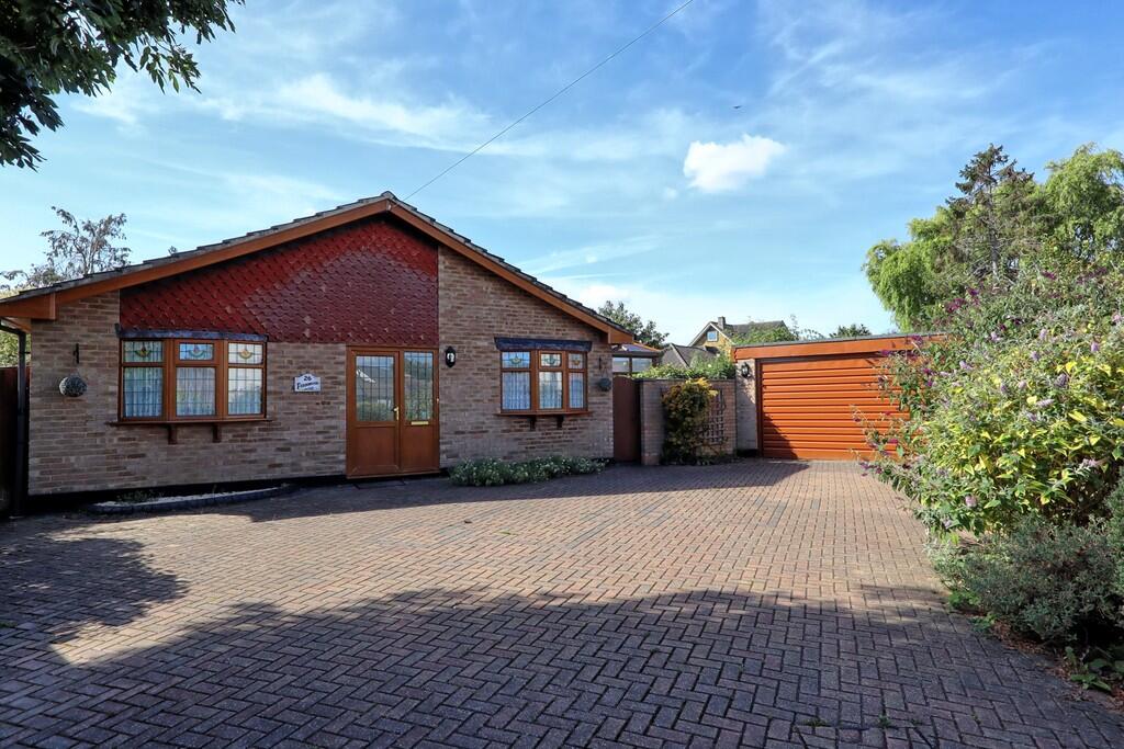 Main image of property: Fernwood, Hadleigh 