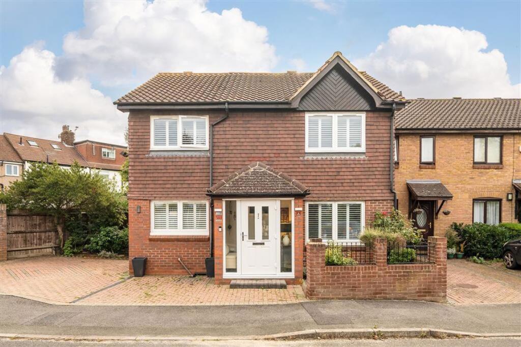 Main image of property: Gables Close, Lee