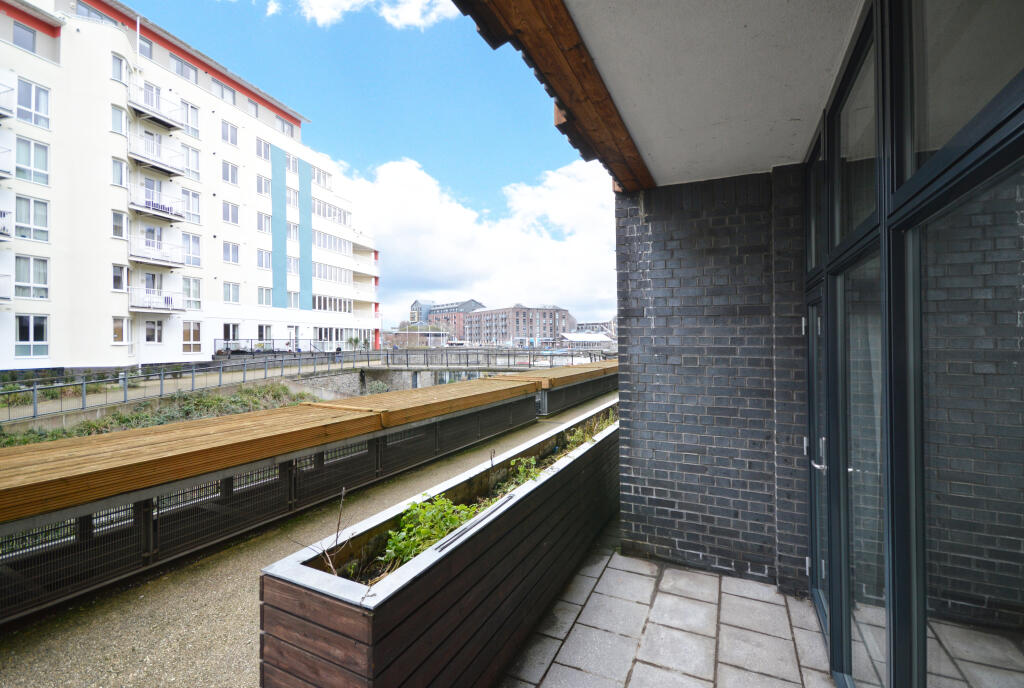 Main image of property: Invicta, Millennium Promenade, City Centre, Bristol, Bristol City