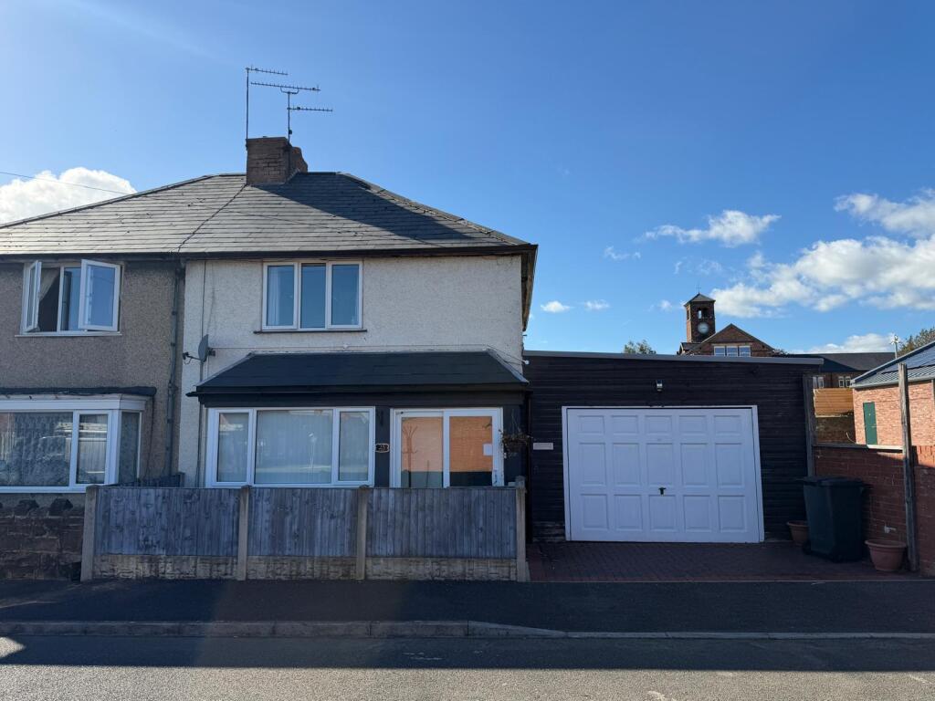 Main image of property: 25 Broadleys, Clay Cross, Derbyshire, S45 9JN