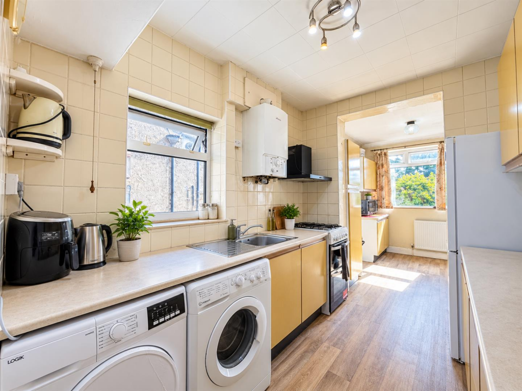 Main image of property: Hogarth Gardens, Hounslow, TW5