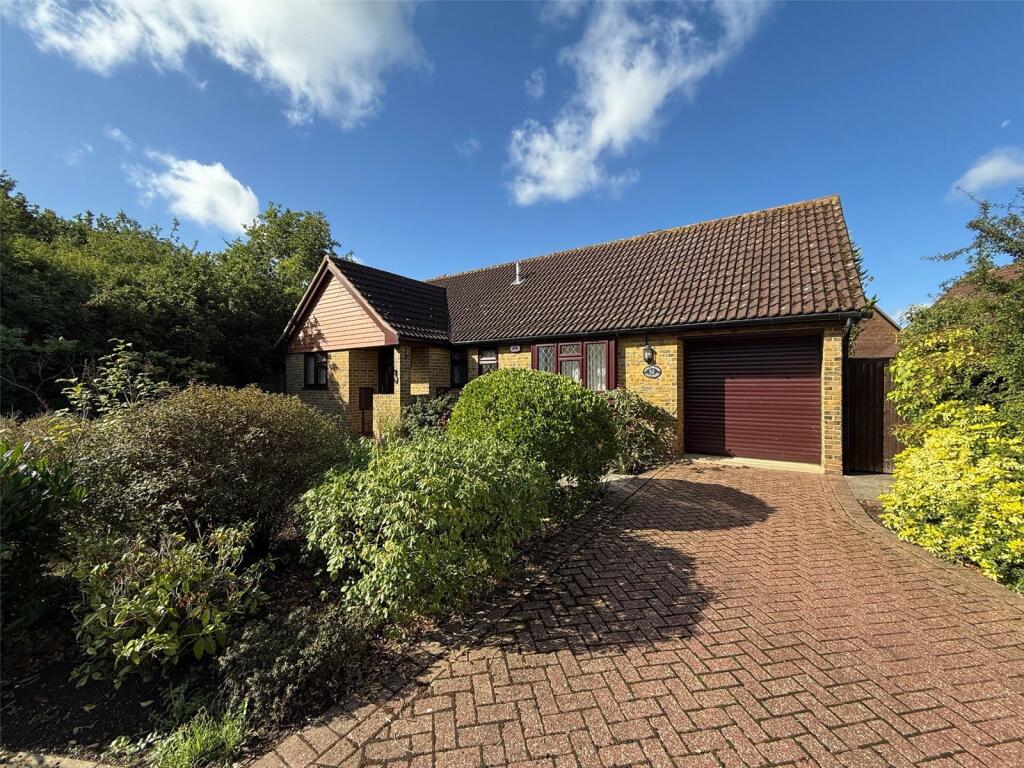 Main image of property: Wheatfield Way, Langdon Hills, Essex, SS16
