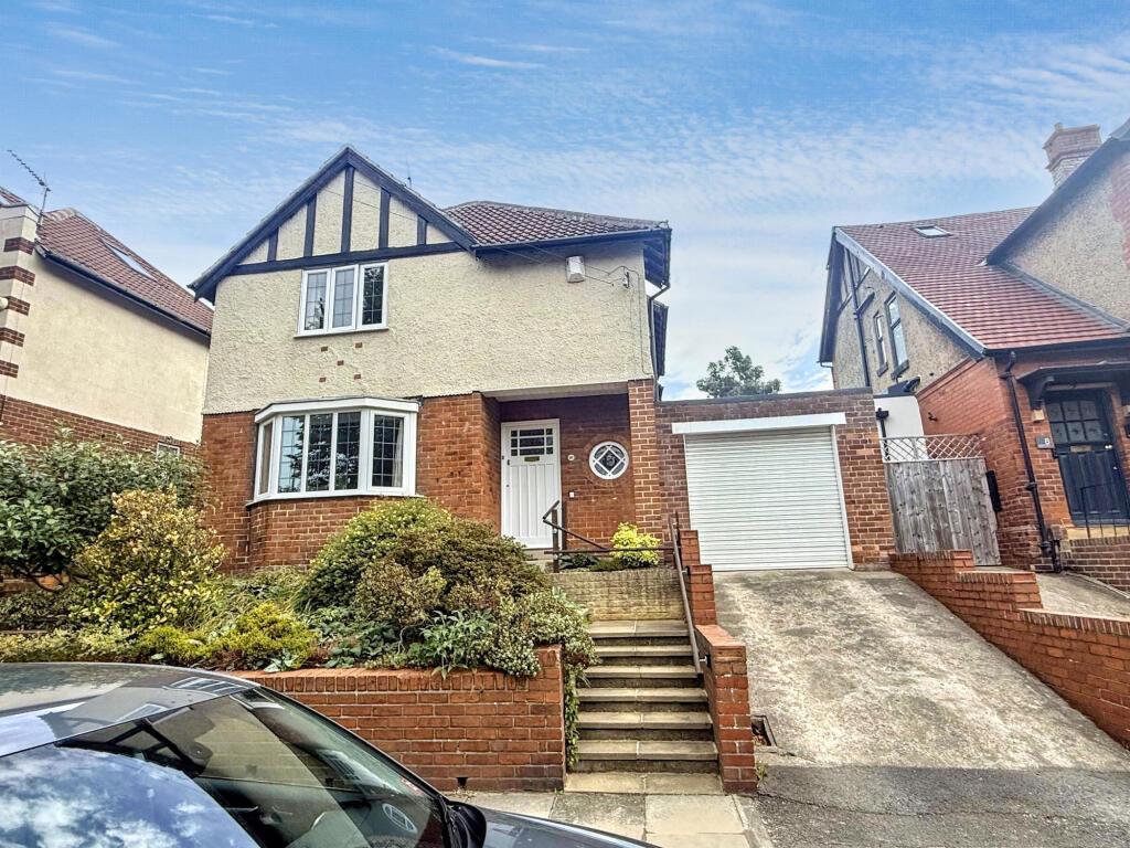 Main image of property: Lyndhurst Crescent, Low Fell, Gateshead, Tyne and Wear, NE9 6BA