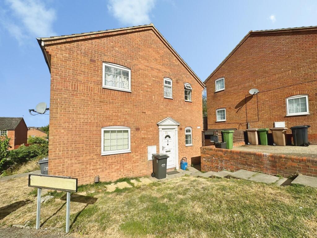Main image of property: Twyford Drive, Wigmore, Luton, LU2