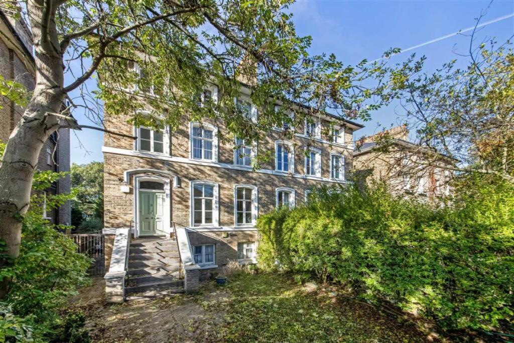 Main image of property: Stratheden Road, Blackheath