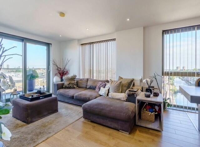 Main image of property: Bootmakers Court, Ben Jonson Road, Nr Mile End, E1