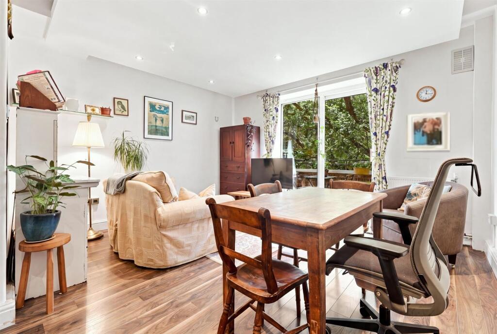 Main image of property: Avenell Road, N5 1BL