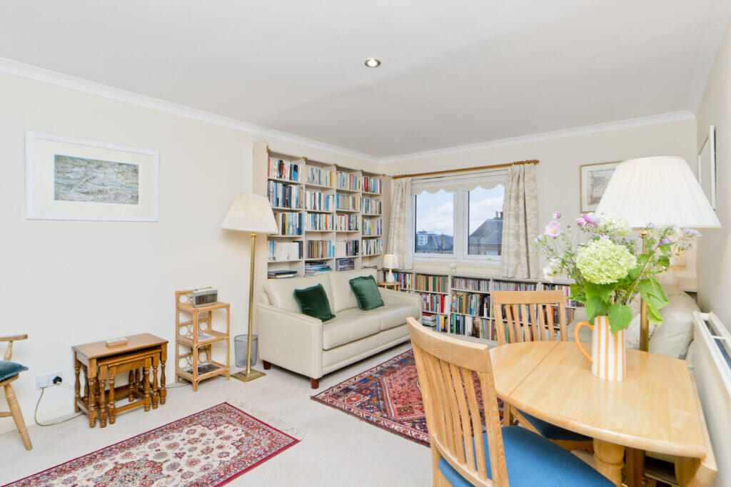 Main image of property: 4/7 Wester Coates Road, Wester Coates, Edinburgh, EH12 5LU