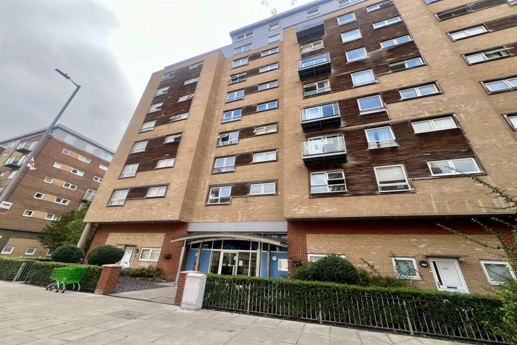 Main image of property: Cherrydown East, Basildon 