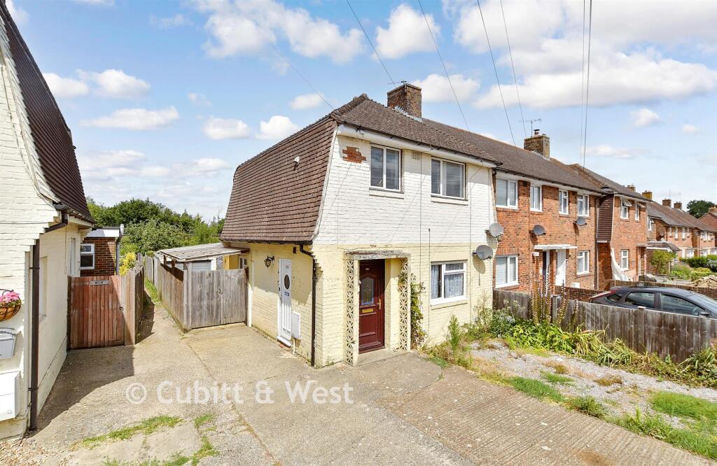 Main image of property: Groomsland Drive, Billingshurst, West Sussex