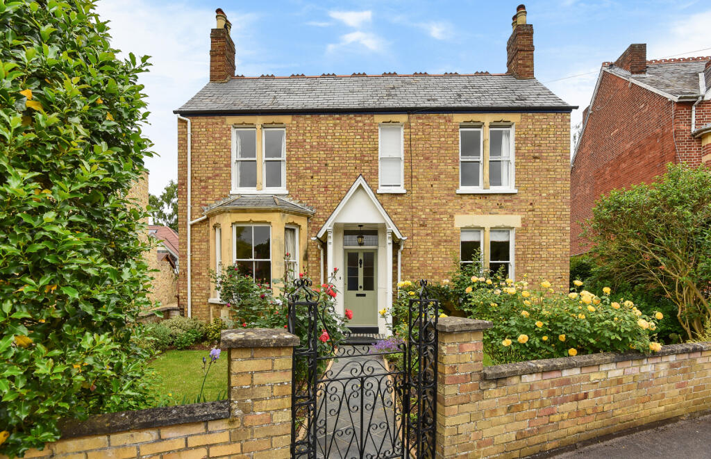 Main image of property: Islip Road, Oxford, OX2