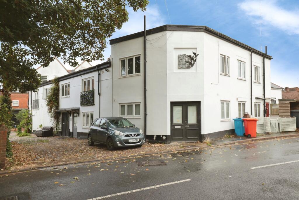 Main image of property: Francis House, Chesham, HP5