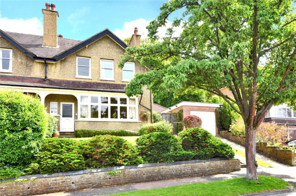 Main image of property: Lackford Road, Chipstead, Coulsdon, Surrey, CR5