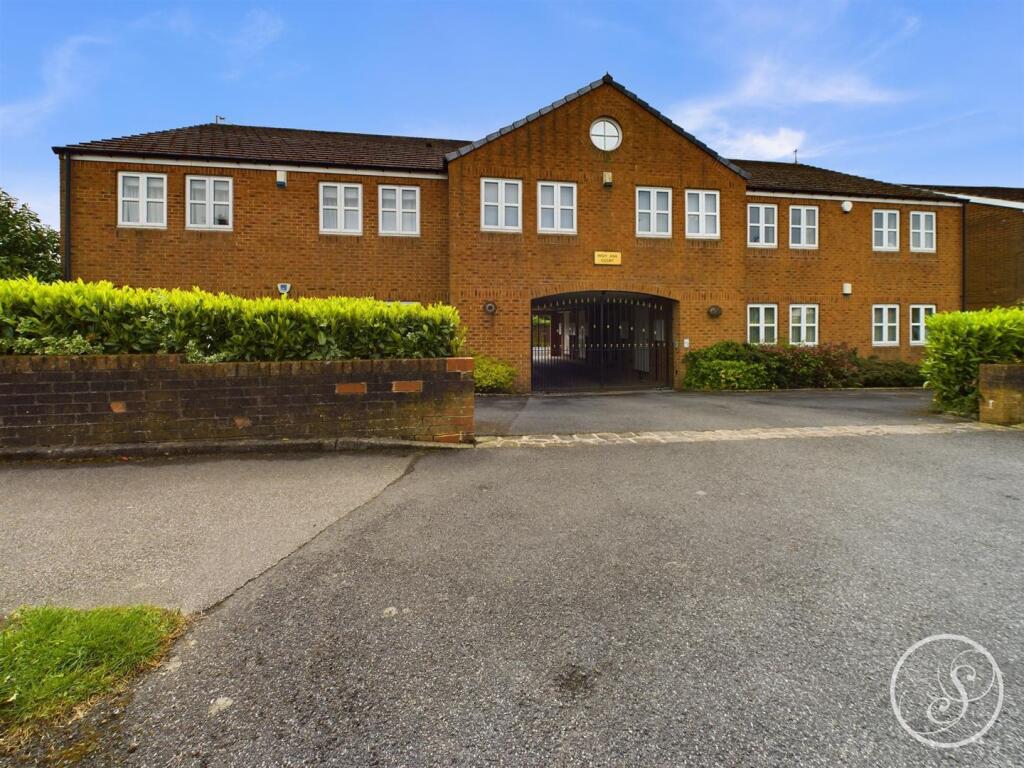 Main image of property: 100A High Ash Drive, Leeds