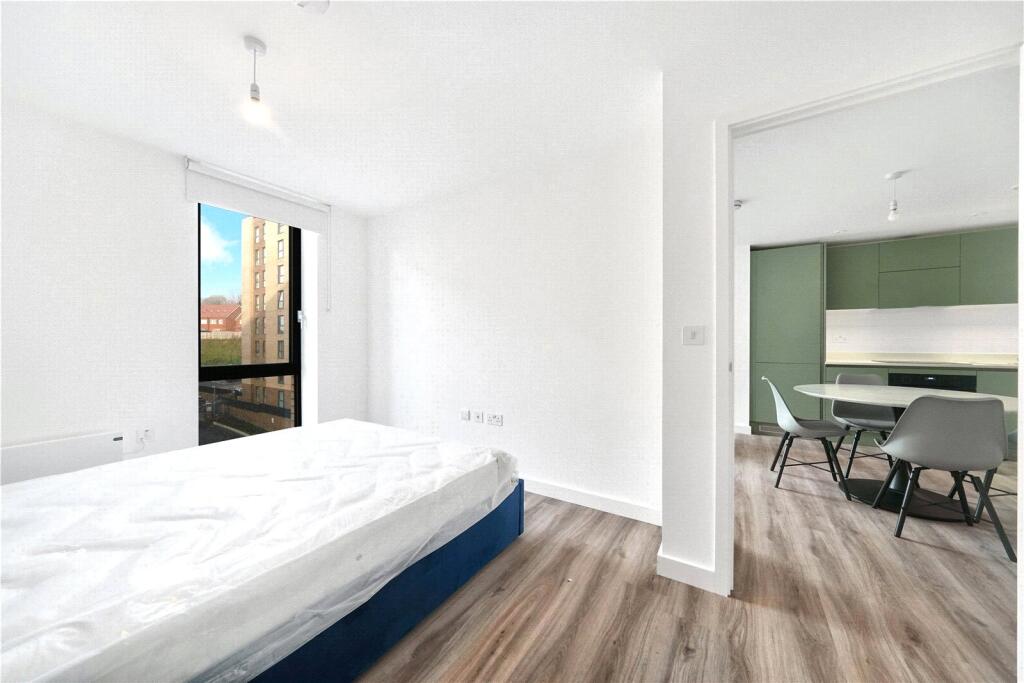 Main image of property: Calibra Court, Kimpton Road, Luton, LU2