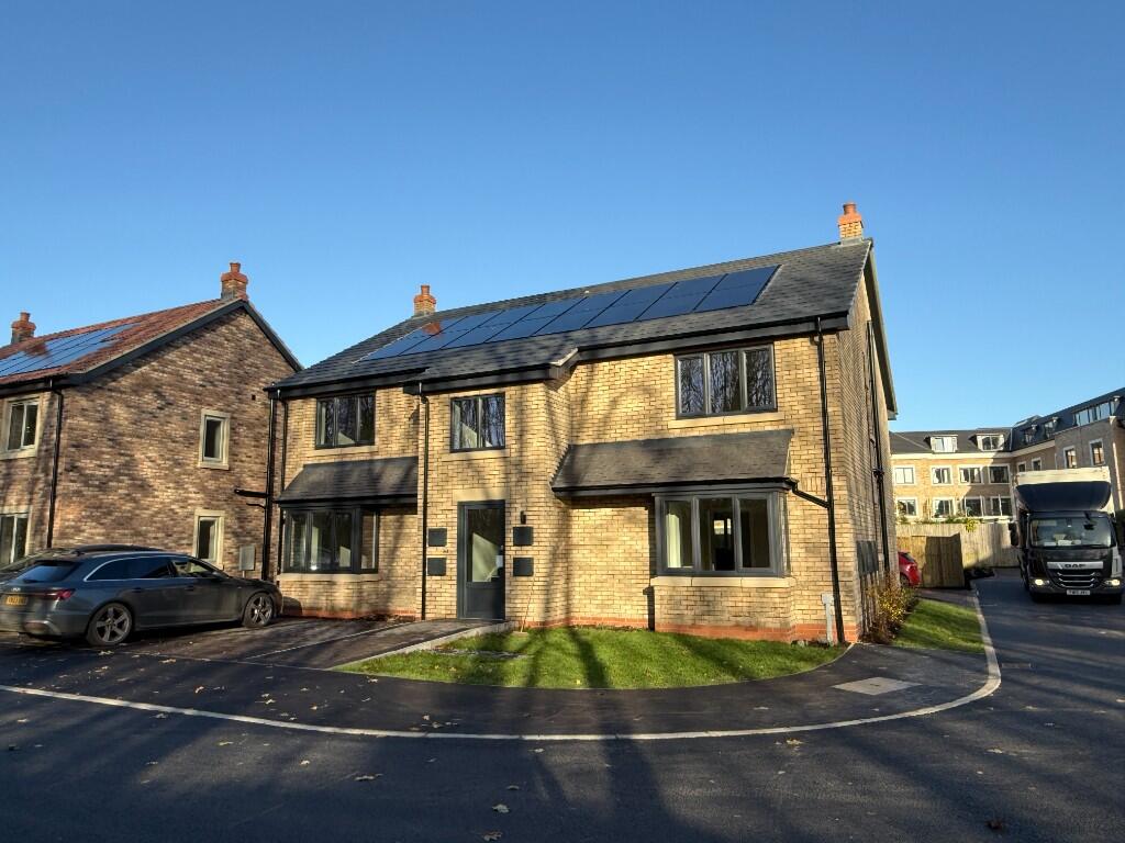Main image of property: 37 The Glen,
Figham Gate,
Beverley,
East Riding of Yorkshire,
HU17