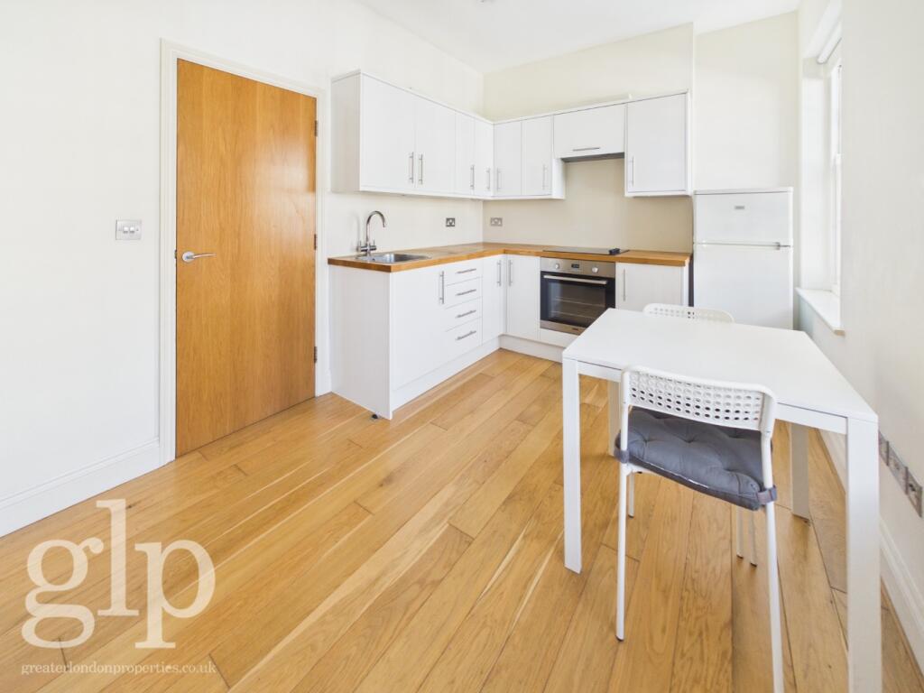 Main image of property: Shaftesbury Avenue, Covent Garden, WC2H