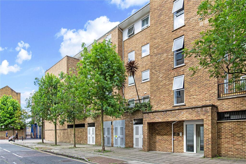 Main image of property: Narrow Street, E14