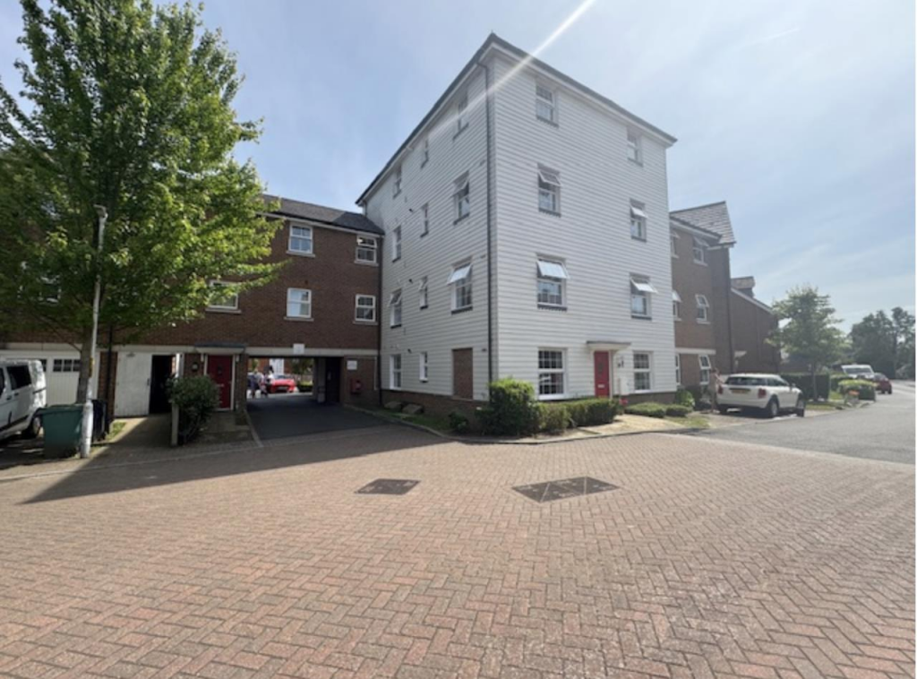 Main image of property: Locks Yard, Headcorn, TN27 9AD
