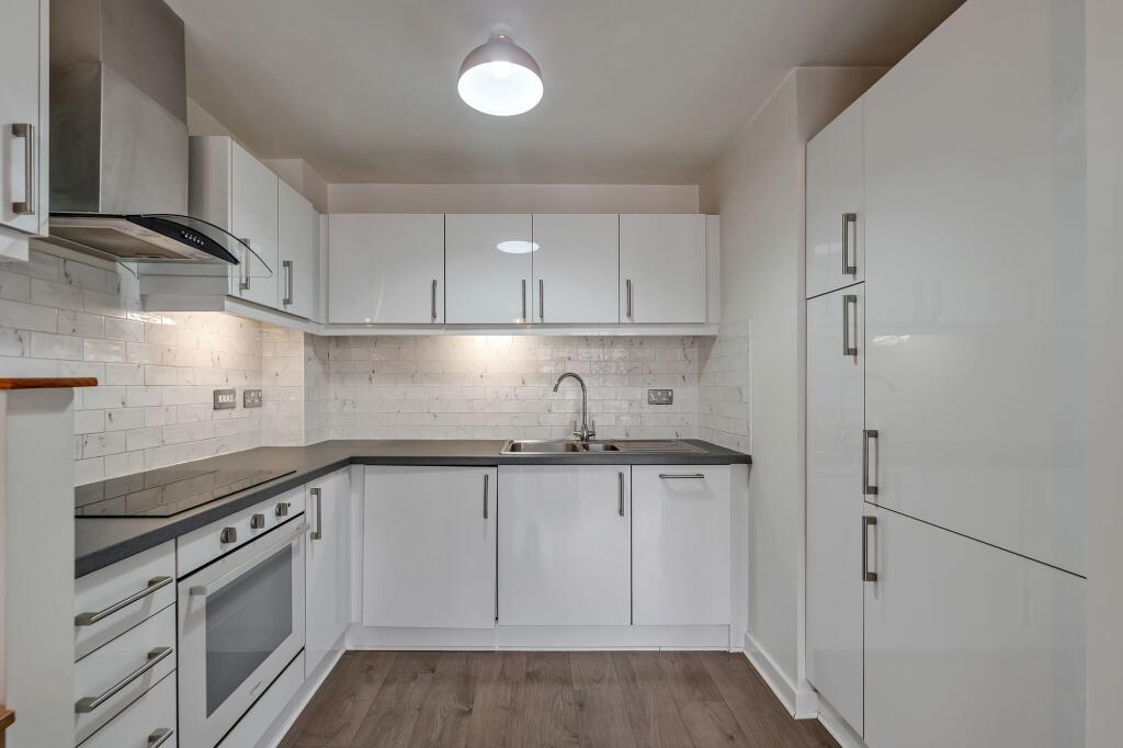 Main image of property: Chimney Steps, Bristol, BS2