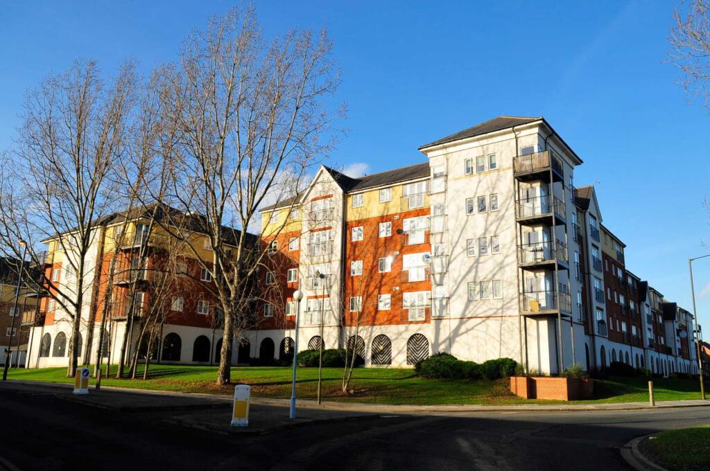 Main image of property: 77 Long Acre ,Pettacre Close, West Thamesmead, SE28 0PB
