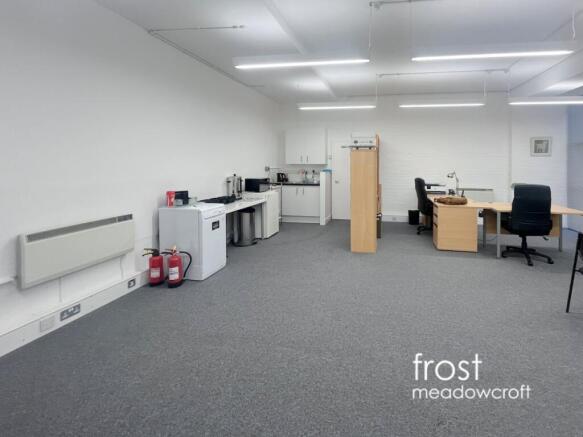 Unit 3 Walmer Courtyard Holland Park W11 office for sale office1.jpg