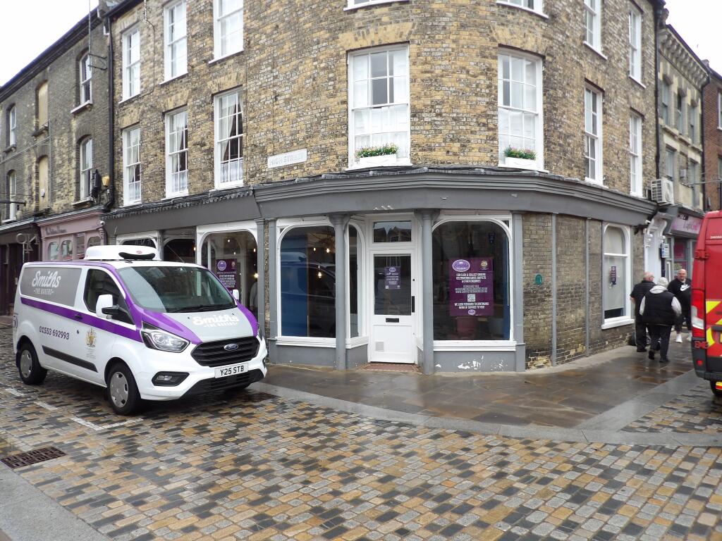 Main image of property: 1 & 2 High Street, Kings Lynn
