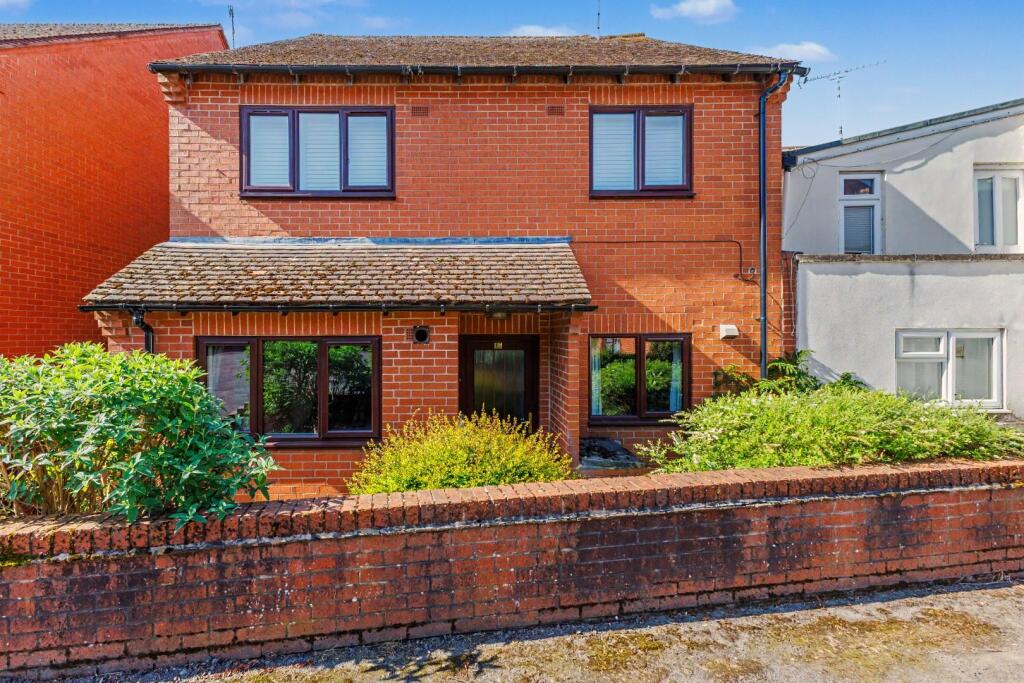 Main image of property: Victoria Mews, Warwick