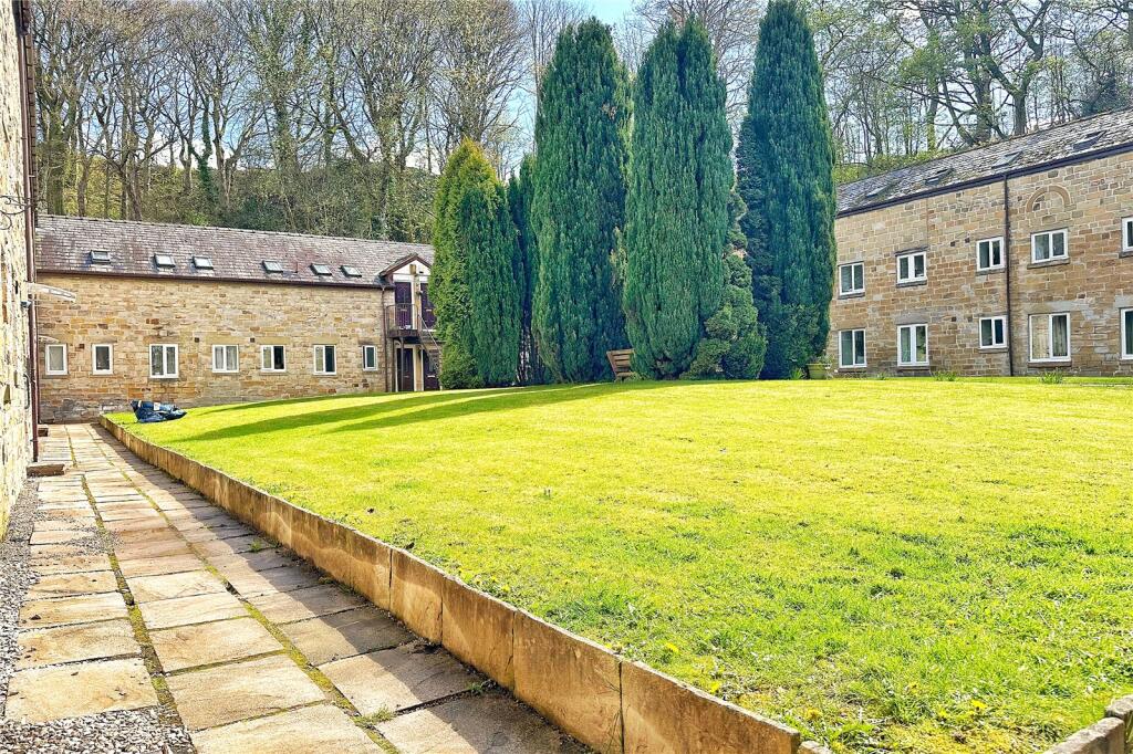 Main image of property: Oldham Road, Ashton-under-Lyne, Greater Manchester, OL7