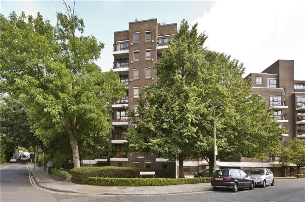 Main image of property: Gipsy Lane, Putney