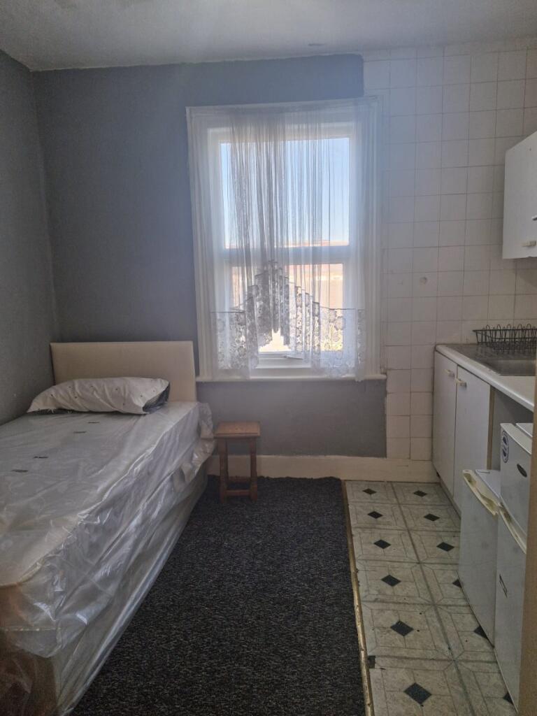 Main image of property: Hertford Road, Enfield