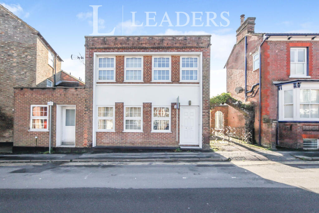 Main image of property: Albion Street, Dunstable, Bedfordshire, LU6