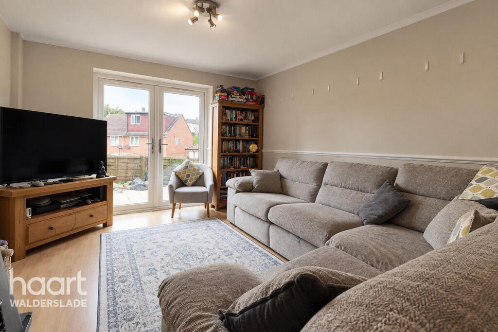 Main image of property: Silverbank, Chatham