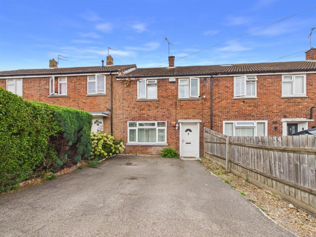 Main image of property: Palmer Avenue, Aylesbury, Buckinghamshire