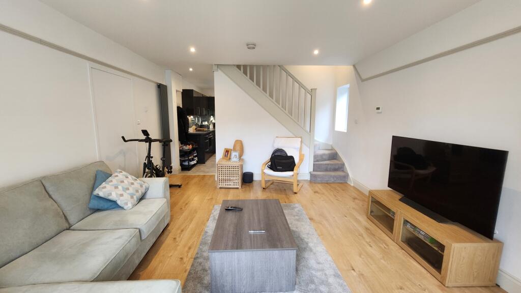 Main image of property: Gallows Hill Lane, Abbots Langley, Hertfordshire, WD5 0DA