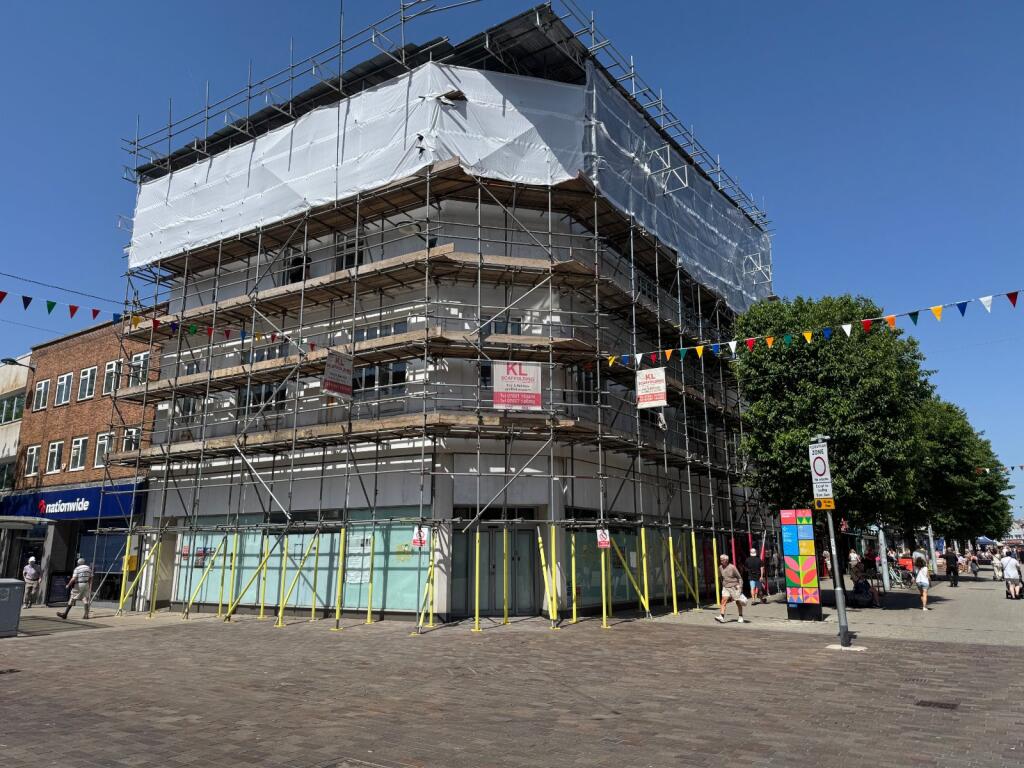 Main image of property: Second Floor Offices, 42 High Street, Bognor Regis, West Sussex, PO21