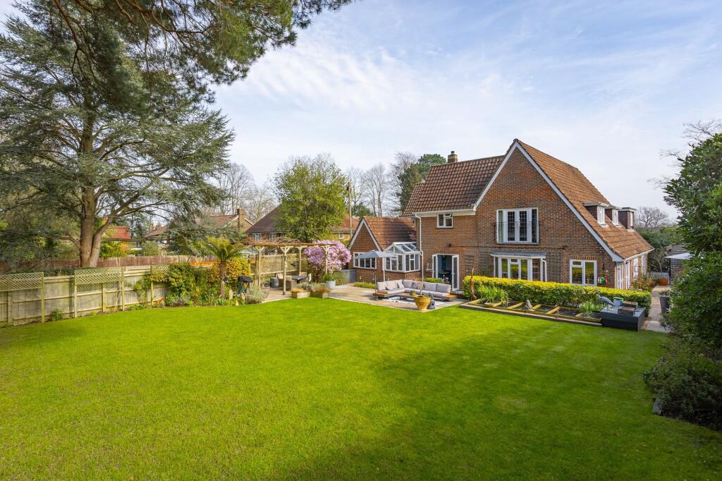 Main image of property: Oathall Road, Haywards Heath, RH16