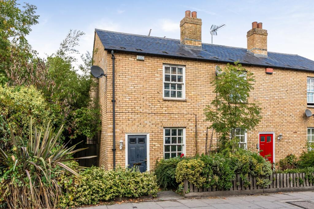 Main image of property: Windmill Hill, Enfield, EN2