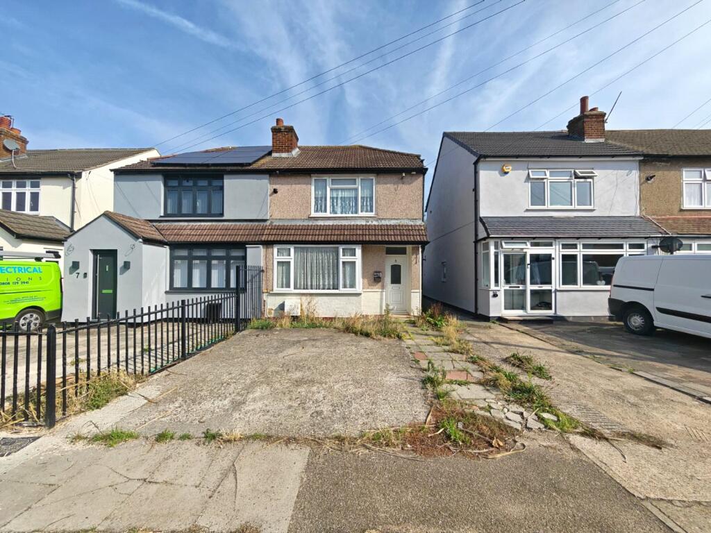 Main image of property: Beechwood Gardens, Rainham, RM13