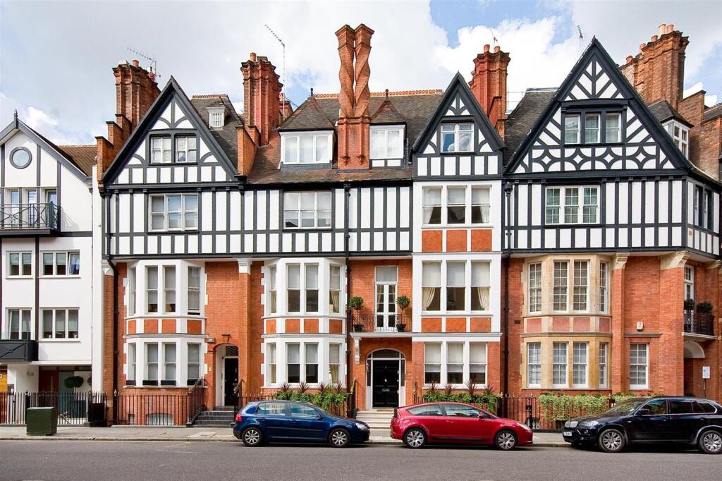 Main image of property: HERBERT CRESCENT, London, SW1X