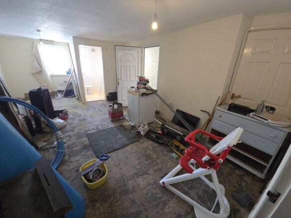 Additional Space to Ground Floor