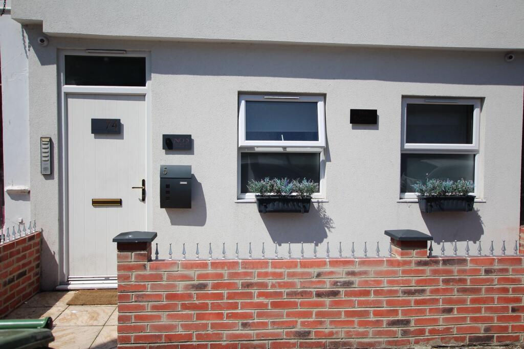 Main image of property:  74 Seaside Flat 1, Eastbourne