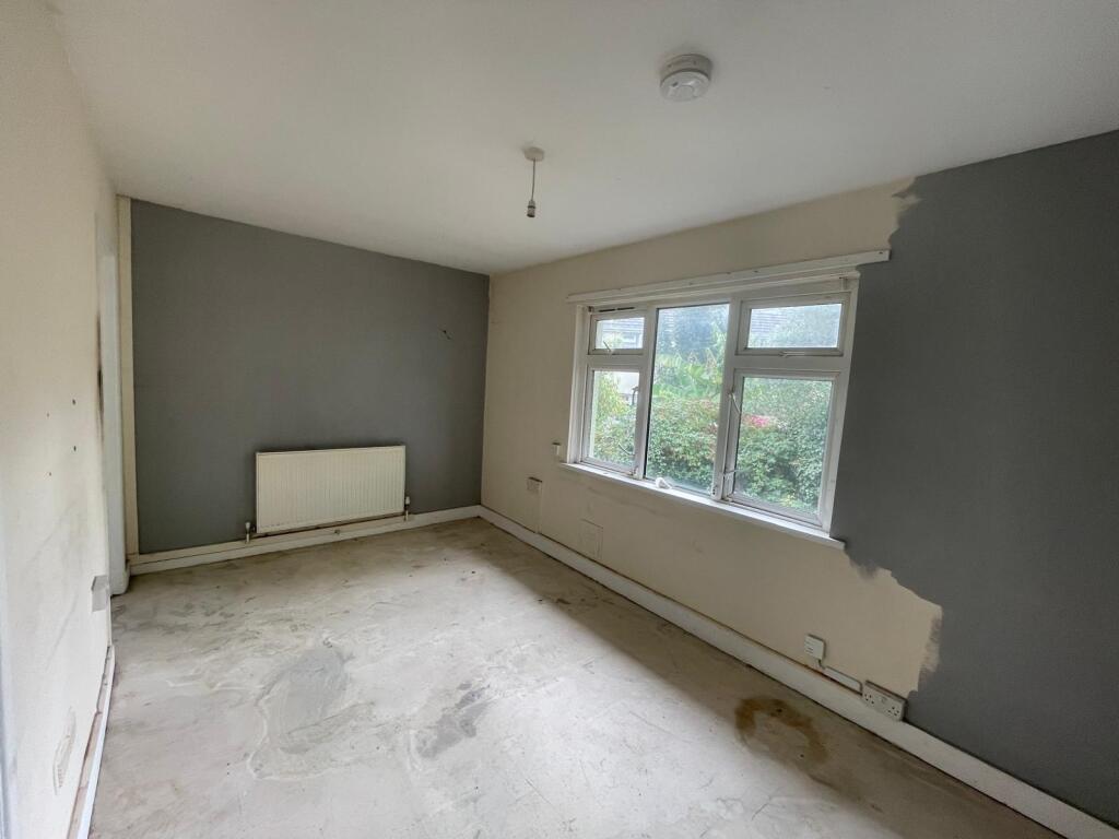 Main image of property: 4 Windsor Road, Dartmouth, Devon TQ6 9LS