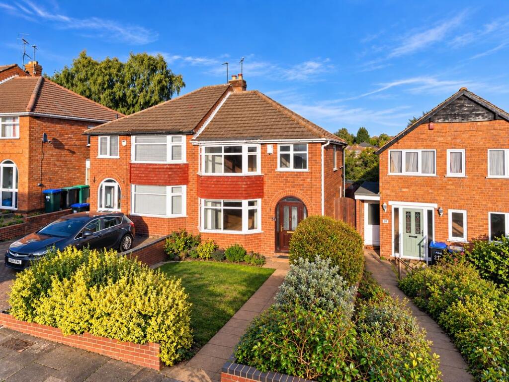 Main image of property: 19 Calverton Grove, Great Barr, Birmingham, Sandwell, B43 5SD