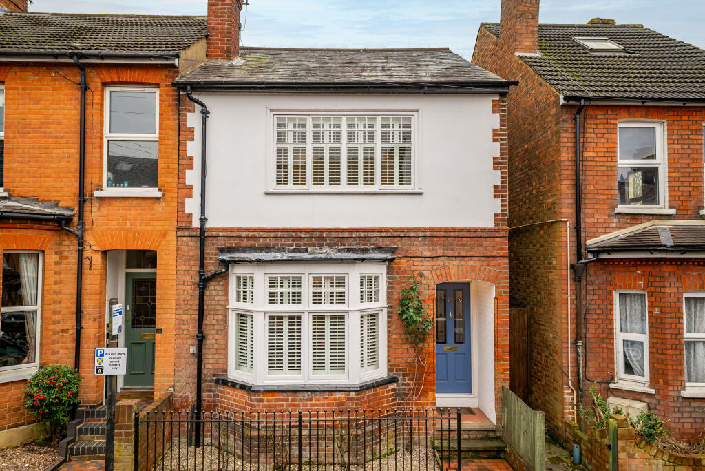 Main image of property: Period Charm and Chain Free, 21 Etna Road, St. Albans